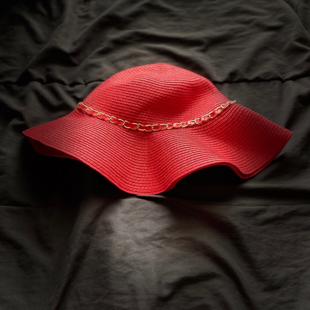 Floppy hat